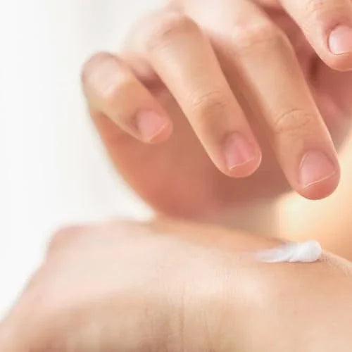 Bơ dưỡng thể hổ phách Ai Cập