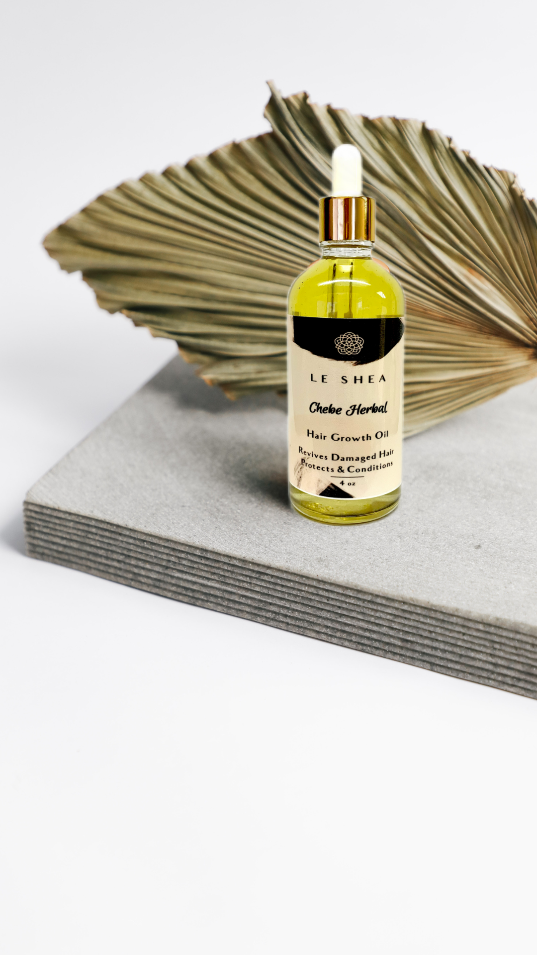 LE SHEA Chebe Hair Growth Oil with Tea Tree, Peppermint Oil & Herbs Le Shea’s Essentials